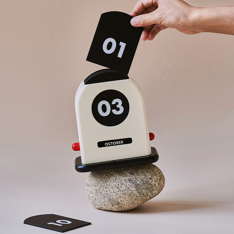 Nordic Style Designer Wooden Retro Calendar Creative Perpetual Calendar Desk Calendar